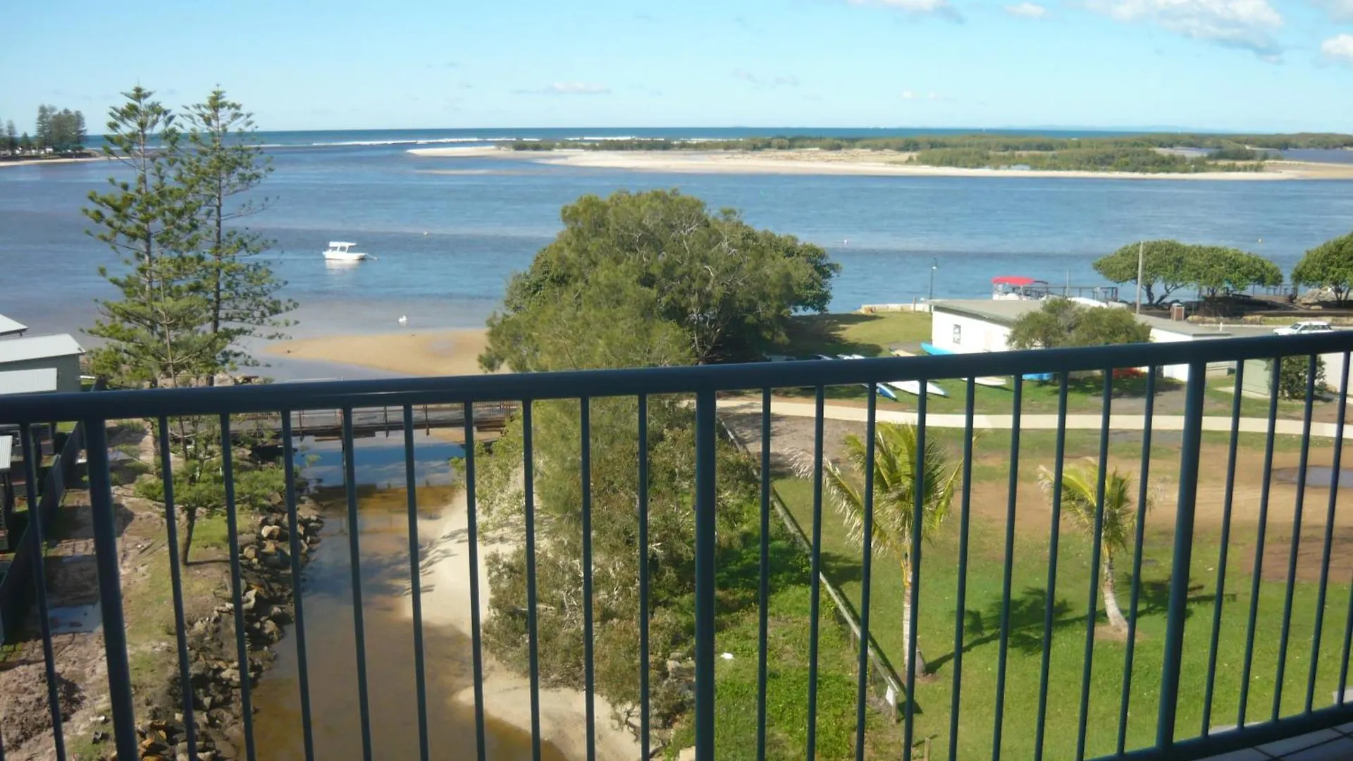 Sails Resort Golden Beach