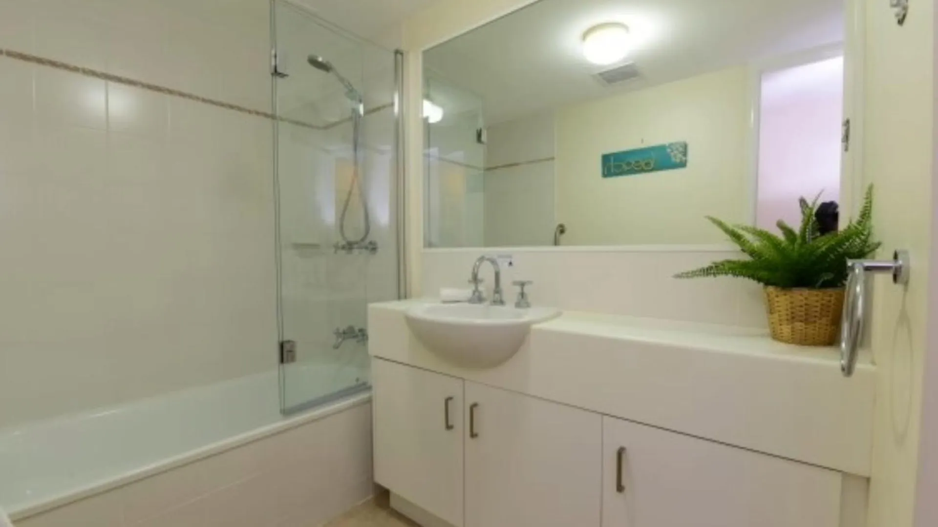 Sails Resort Golden Beach