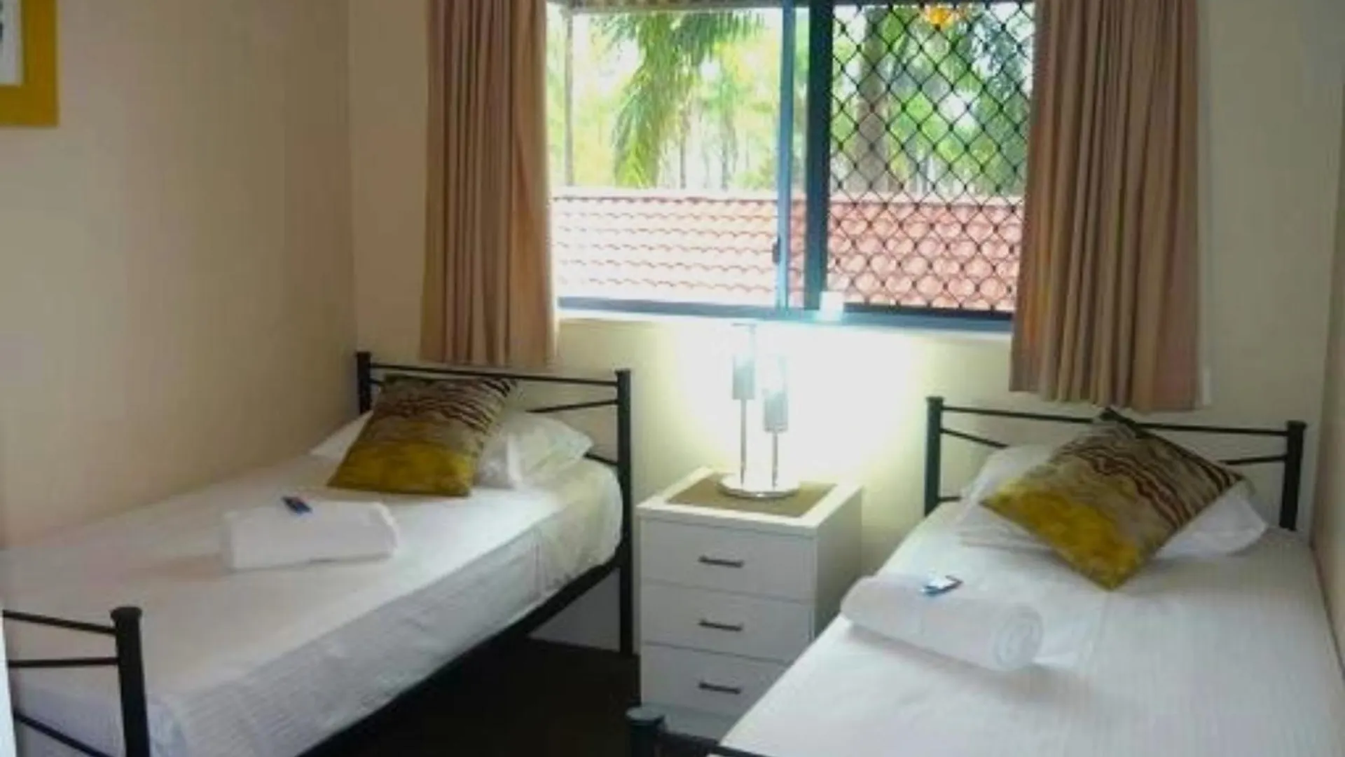 Sails Resort Golden Beach